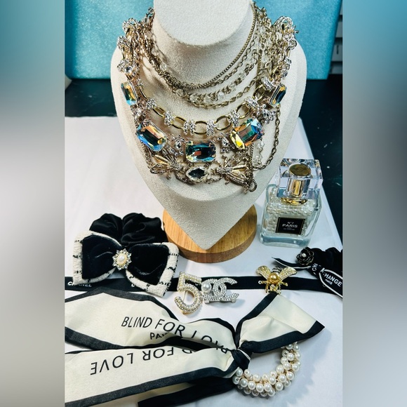 Statement Jewelry & Accessories Bundle 10 pc Set - Picture 9 of 9
